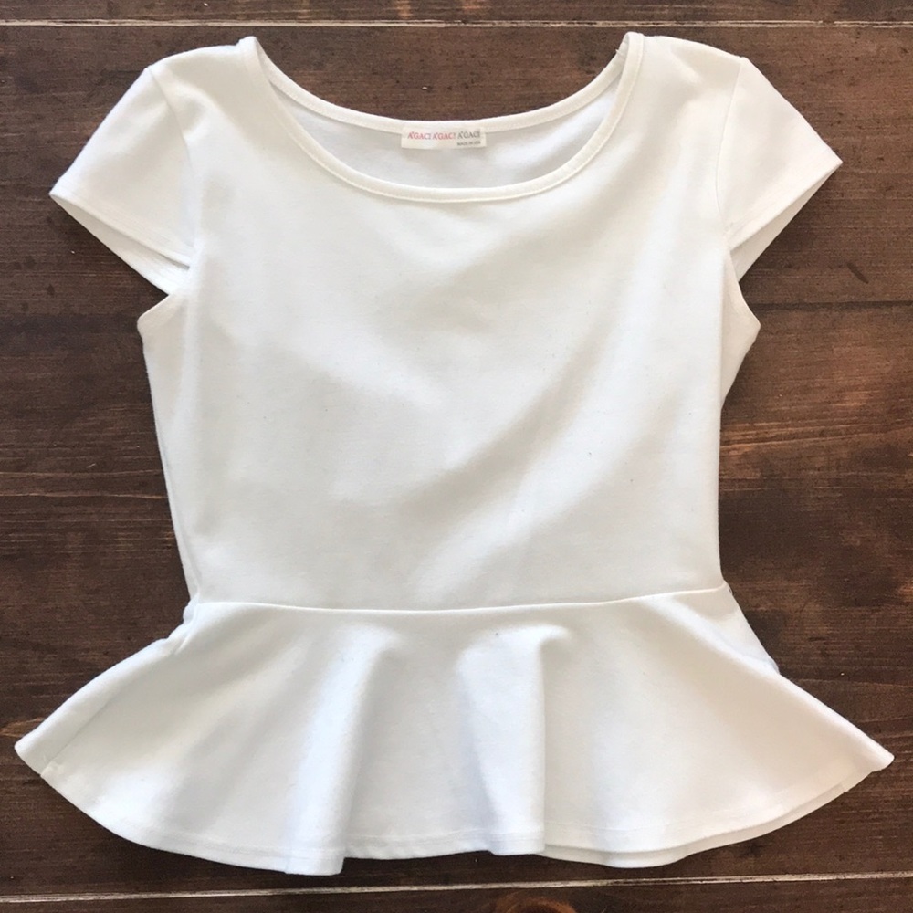 Juniors ruffle hem top